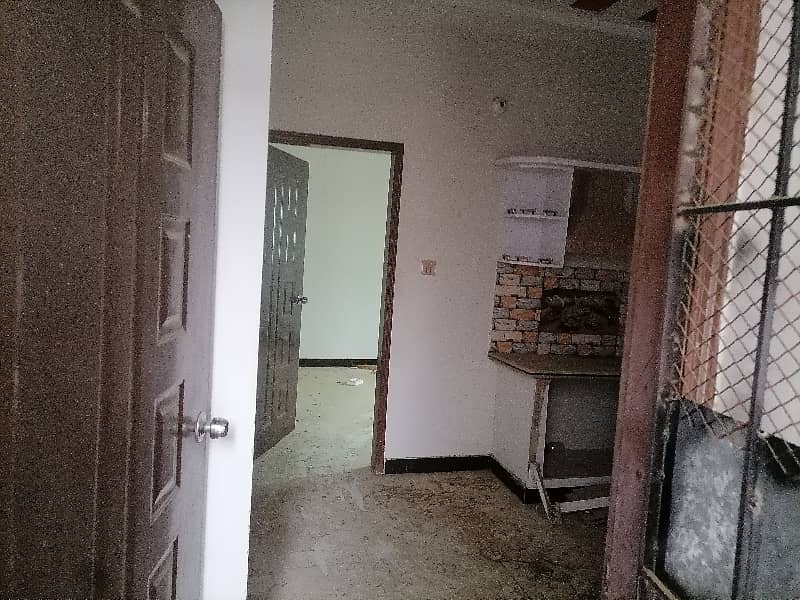 A Well Designed Corner Flat Is Up For Sale In An Ideal Location In Karachi 5