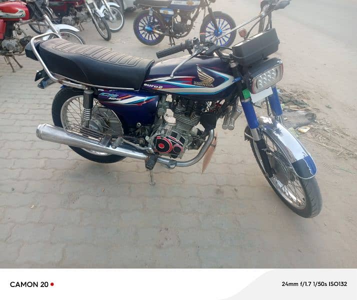 Good coundayion motorcycle for sale in daulat nager 1