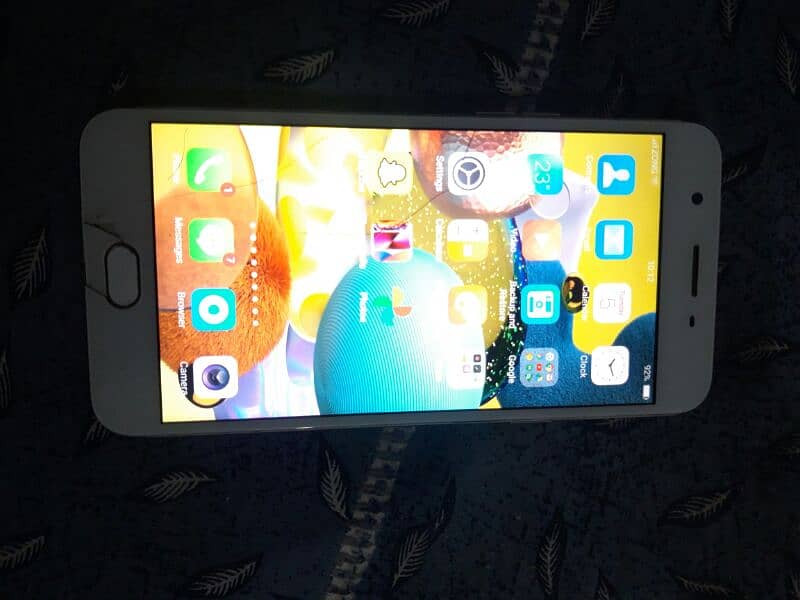 Oppo F1s 3