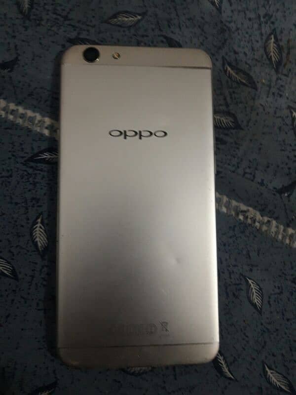 Oppo F1s 4