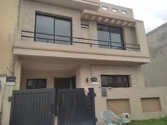 Upper Portion For Rent In D-12 Size 40*80