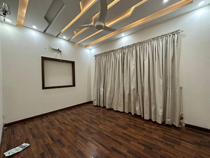 14 Marla Fully Basement Out Class Stylish Luxury Bungalow For Sell In Block M1 Lake City Lahore 9