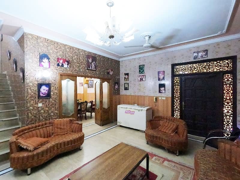 A Great Choice For A Prime Location 12 Marla House Available In Johar Town Phase 1 - Block G1 10