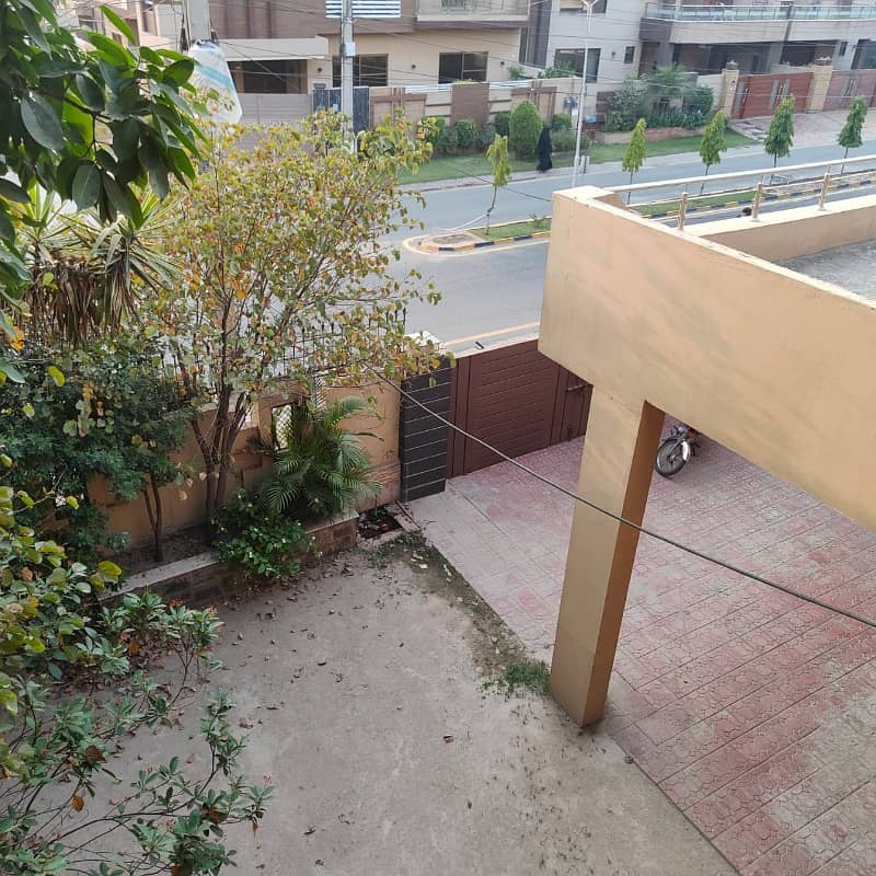 1 Kanal Main Boulevard House for sale PCSir phase 2 Lahore Pakistan 5