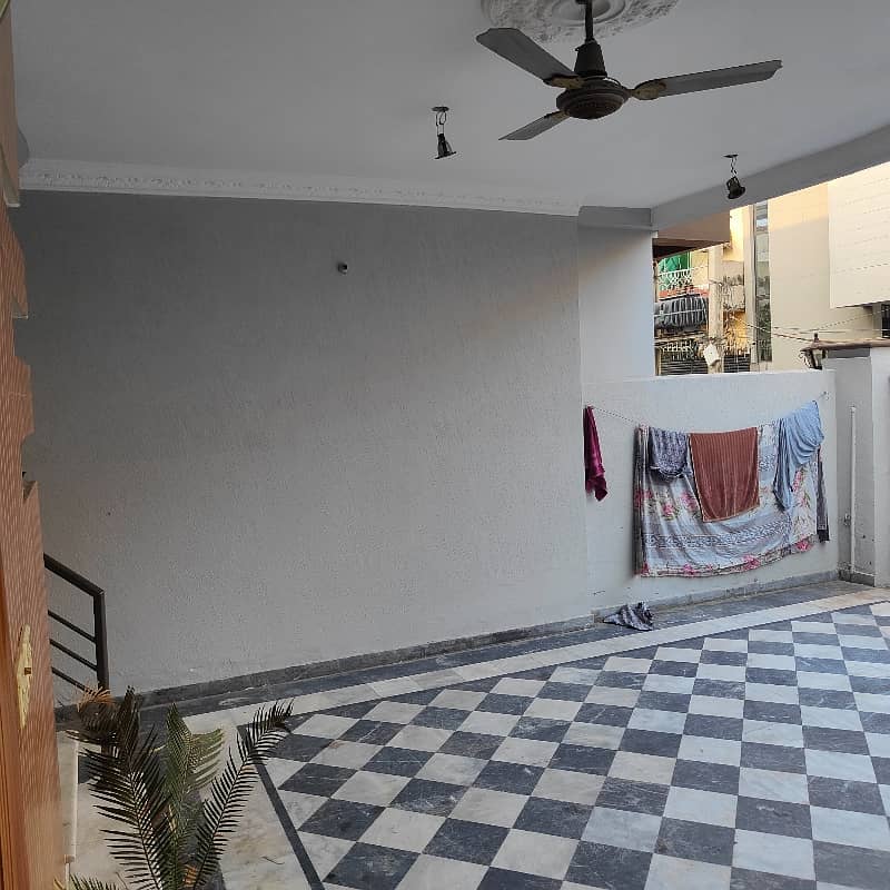 Johar Town Prime Location House 15