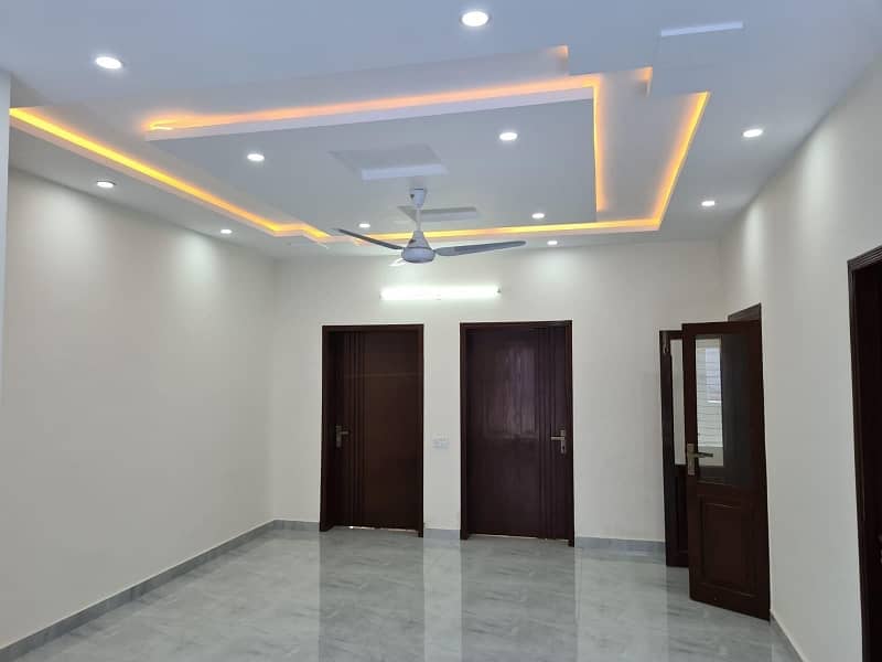 Johar Town Prime Location House 18