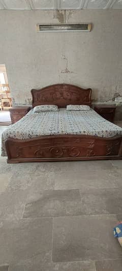 pure wood bed with side tables and mattress 6×6.5