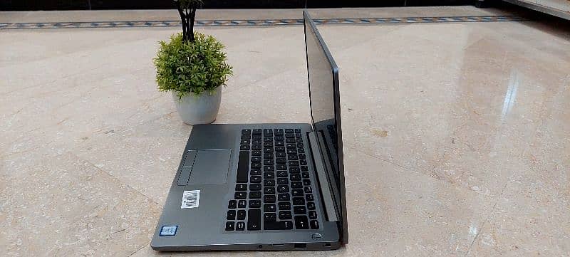 Dell Latitude 7400 6