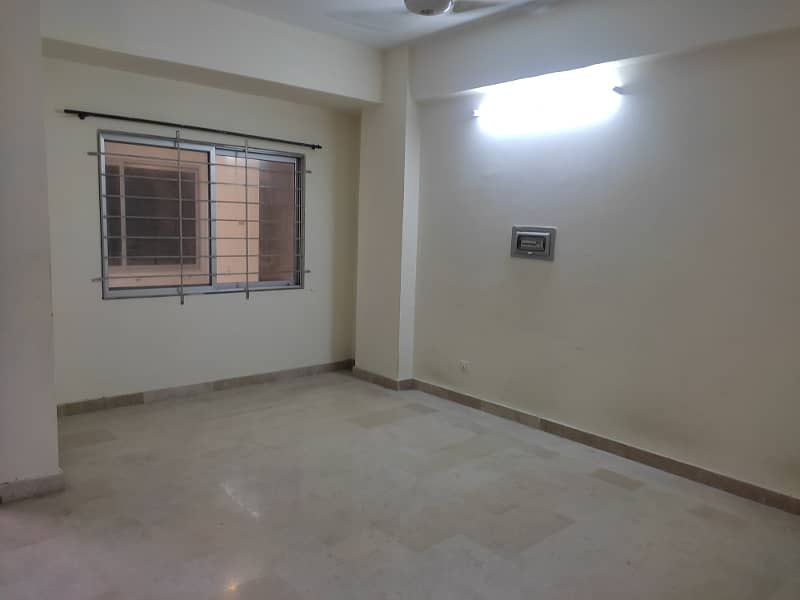 Upper portion for rent in D12 5