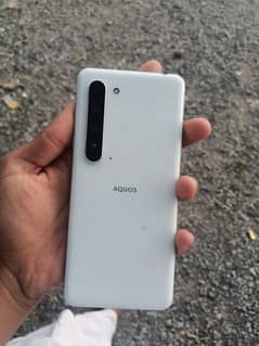 aquos R 5G_256 GB 10 by 10 condition