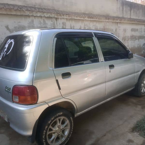 Daihatsu Cuore 2000 2