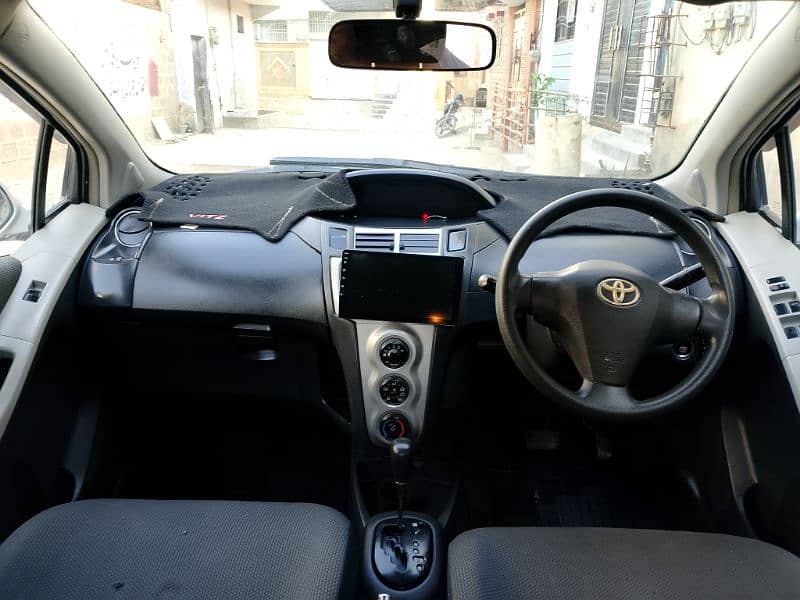 Toyota Vitz 2009 1