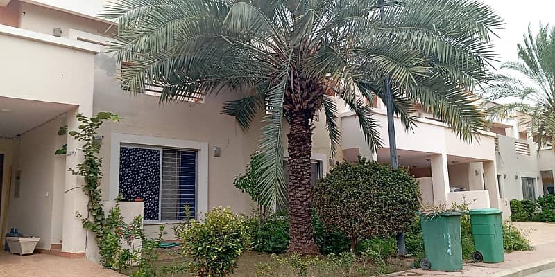 3Bed DDL 200sq yd Villa FOR SALE. All amenities nearby including Parks, Mosques and Gallery 7