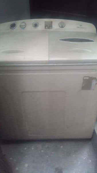 Dawlance washing machine Rs 18000 in lahore urgent sale 1