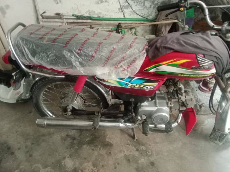 hound 70cc 2022model sab kuch orignel condition mn hain 5