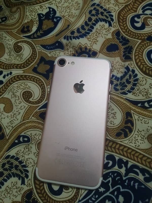 iphone 7 128 gb  battery  100% health non pta 1