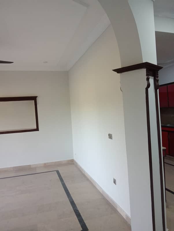 7marla 4beds neat and clean house for rent in G 13 3 islamabad 2