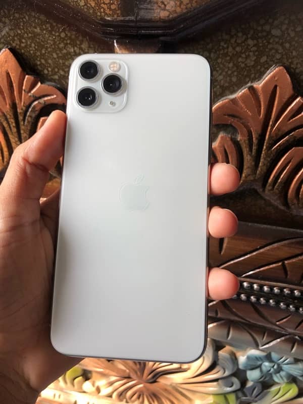 Iphone 11 Pro Max PTA 64GB 2