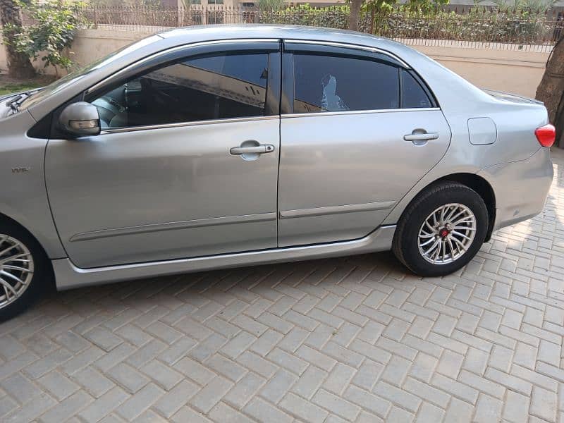 Toyota Corolla GLI 2012 5