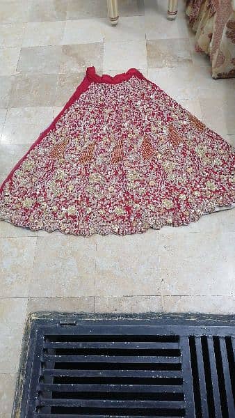 heavy bridal lehnga 0