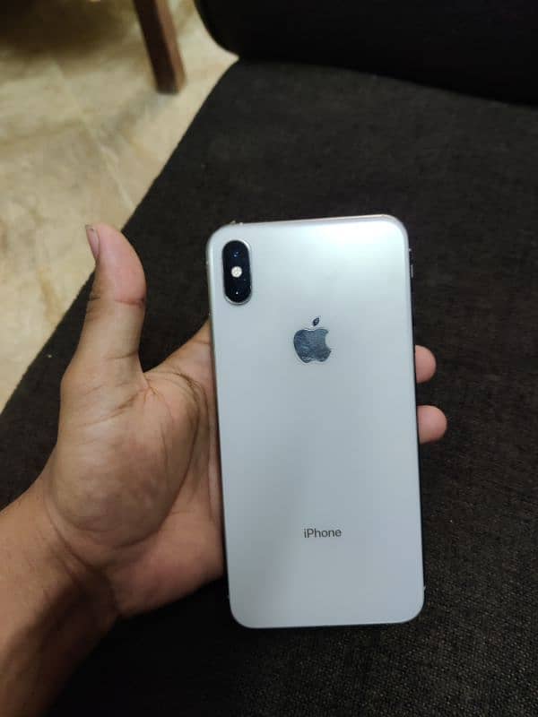 iPhone Xs Max 1