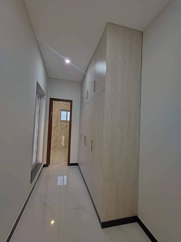 One Kanal House For Rent 24