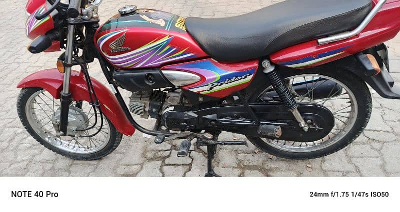 Honda pridor 100cc 3