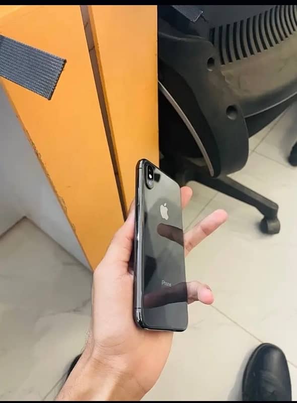 IPHONE X 64 gb FOR SALE 2