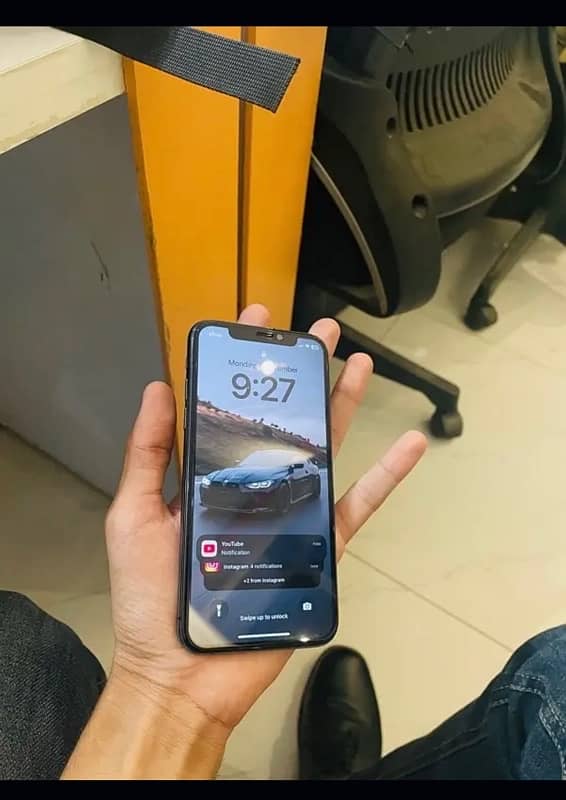 IPHONE X 64 gb FOR SALE 4