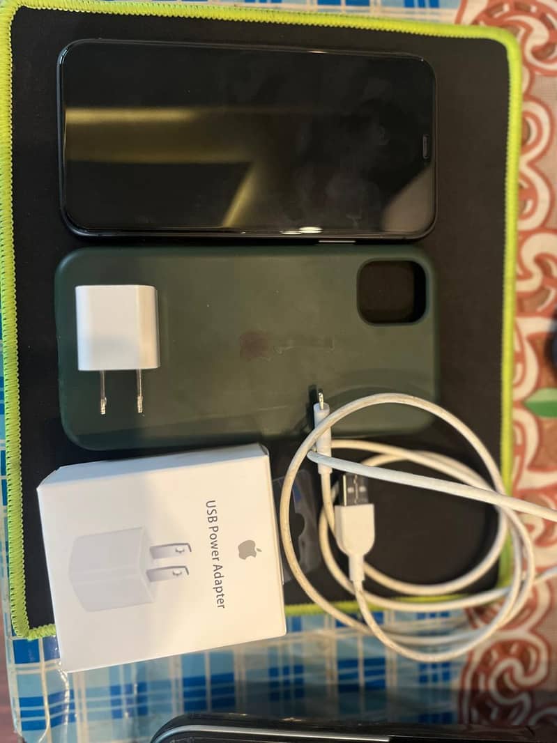 Factory Unlocked iPhone 11, 64GB - Great Condition! 9