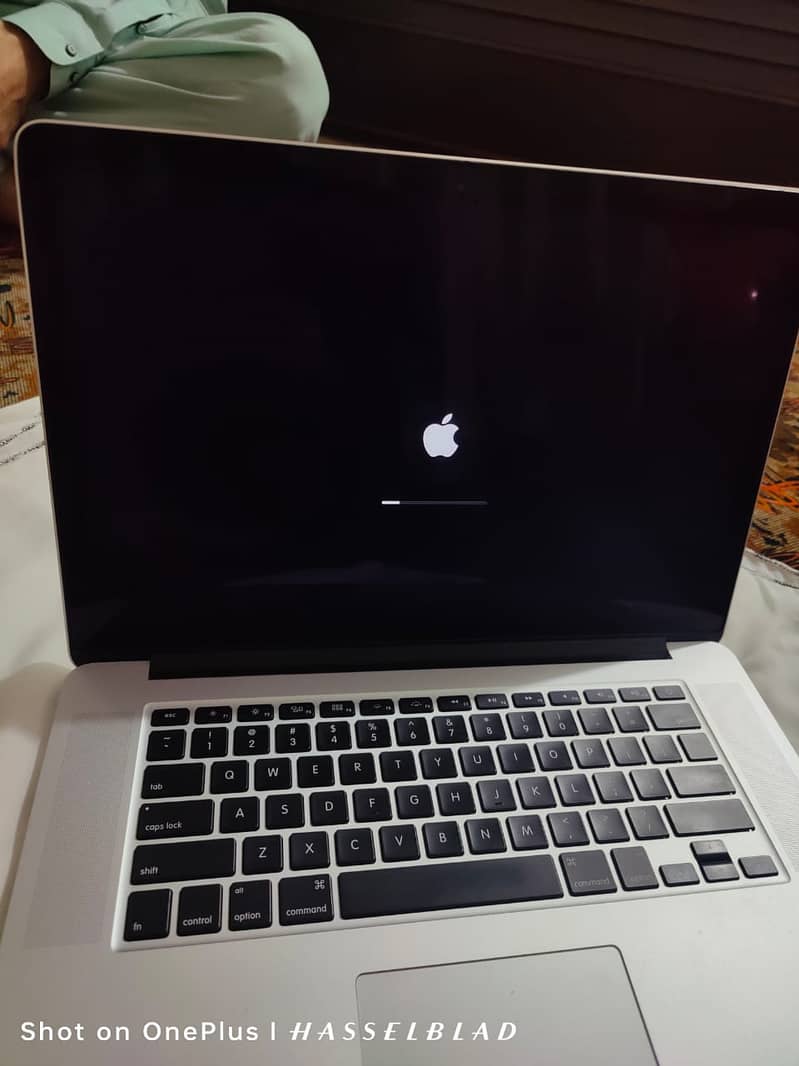 MACBOOK PRO "2015" 15INCHES 0