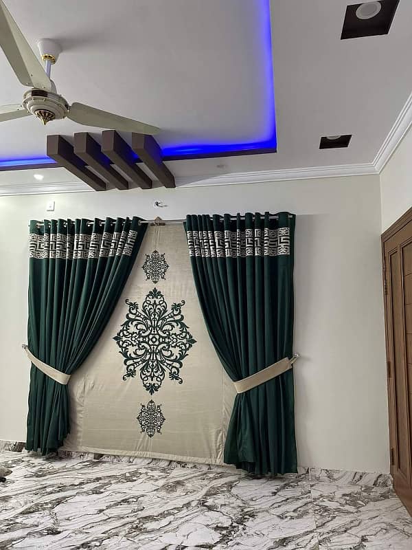 BEAUTIFULL UPPER PORTION (10 MARLA ) AVAILABLE FOR RENT 3