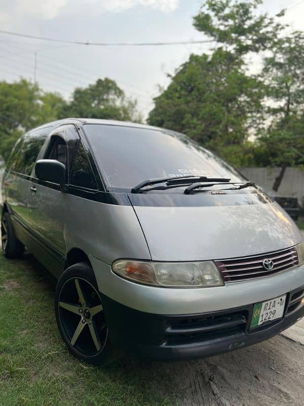 Toyota Estima 1993 0