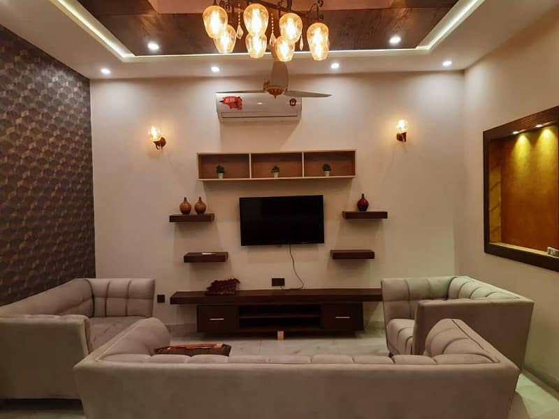 Luxury Furnished 10 Marla Upper Portion is Available For Rent in Overseas A Bahria Town Lahore 0