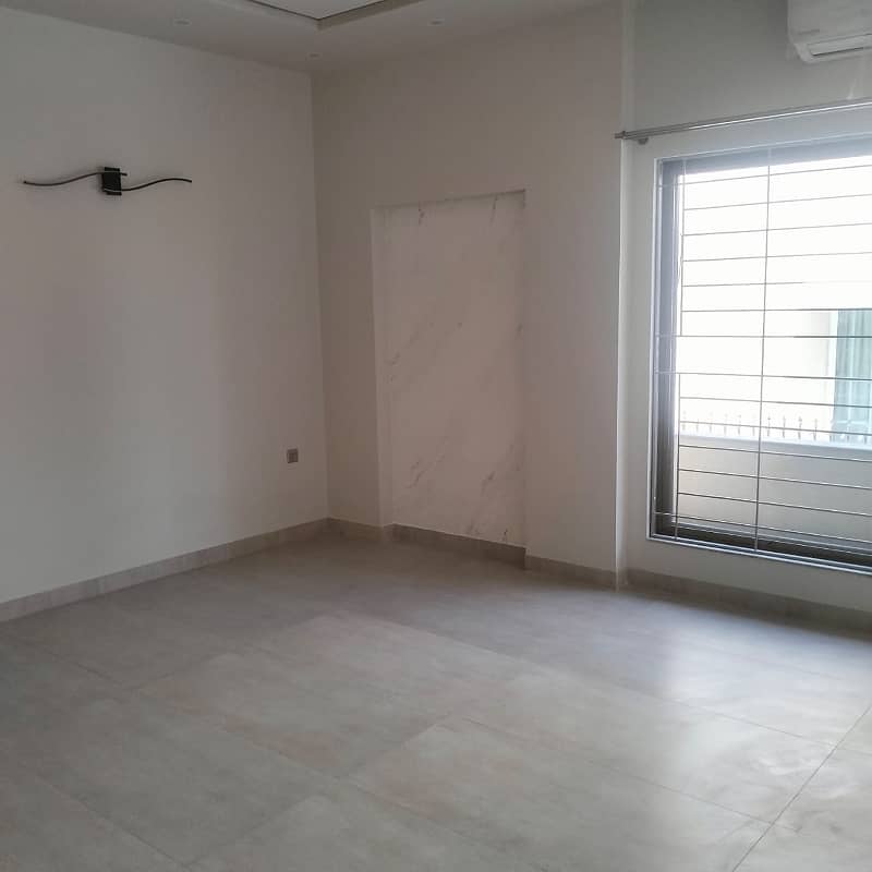 Upper portion for rent 4bedroom with attached bathroom TV lounge kitchen car parking 8