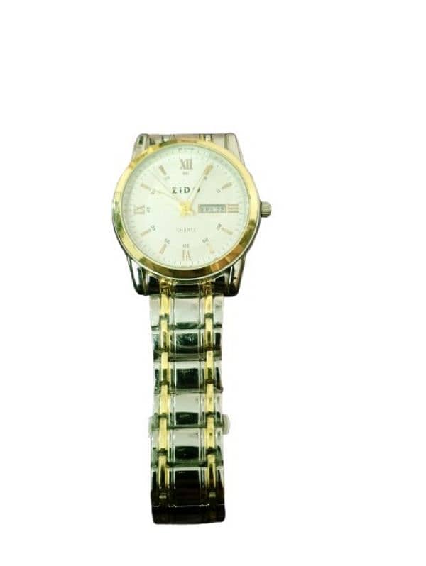 New condition box pack Mens watch golden and silver chen urgent sell 0