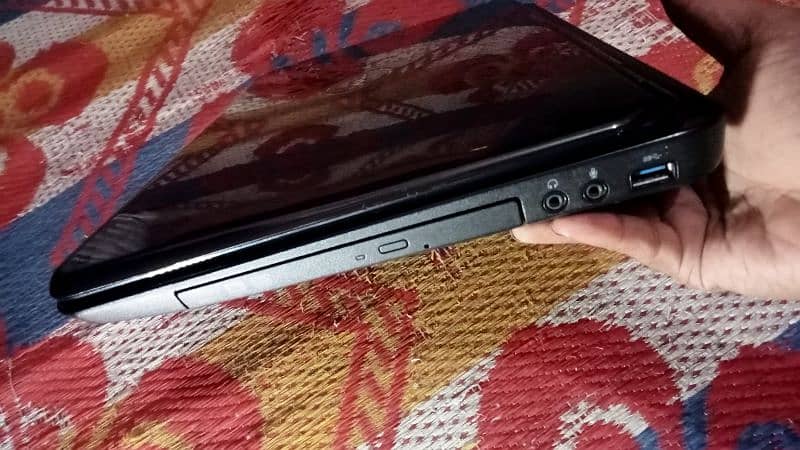 Dell laptop N5110 core i3 2nd 1