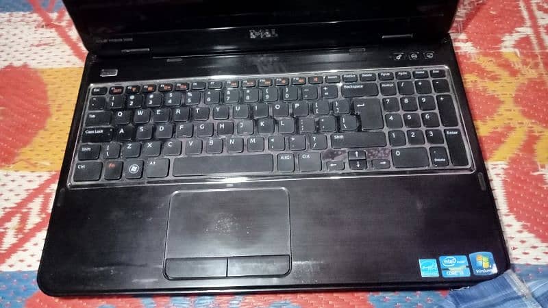 Dell laptop N5110 core i3 2nd 6