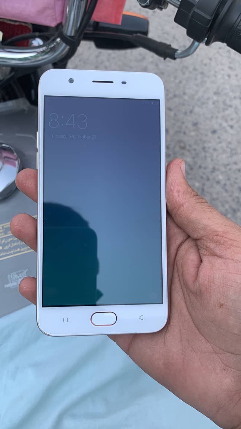 oppo A57  4/64 1