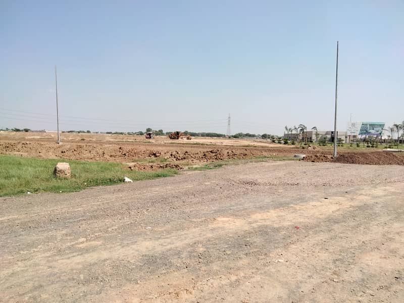 4 MARLA PLOT FOR SALE IN IEP ENGINEERS TOWN LAHORE(SMART TOWN) 0