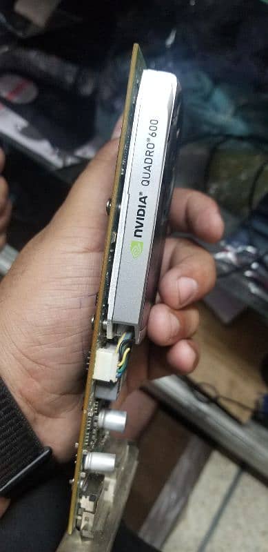 nvidia quadro 600 1 gb 2