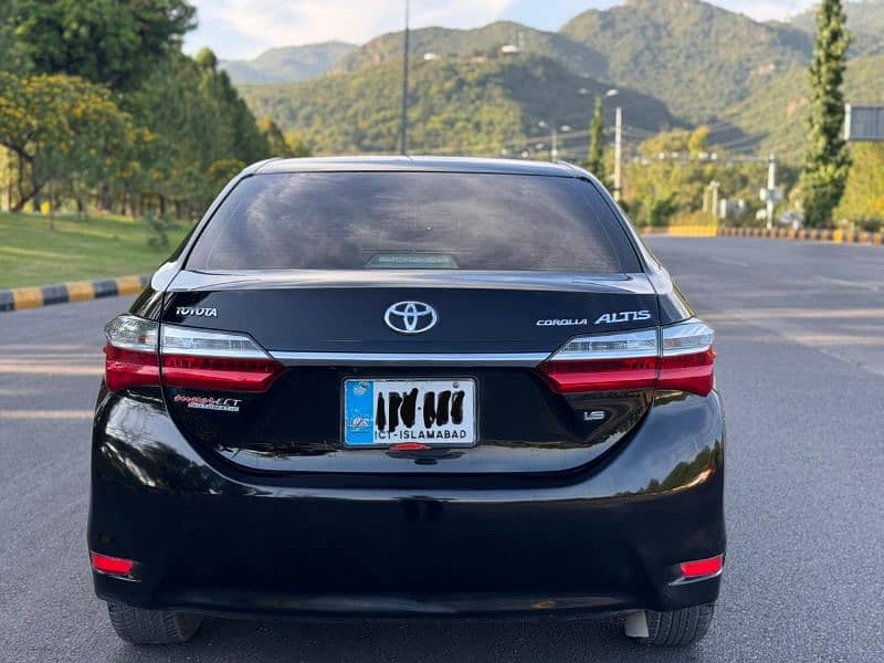 Toyota Corolla Altis 2019 1.6 Automatic 3