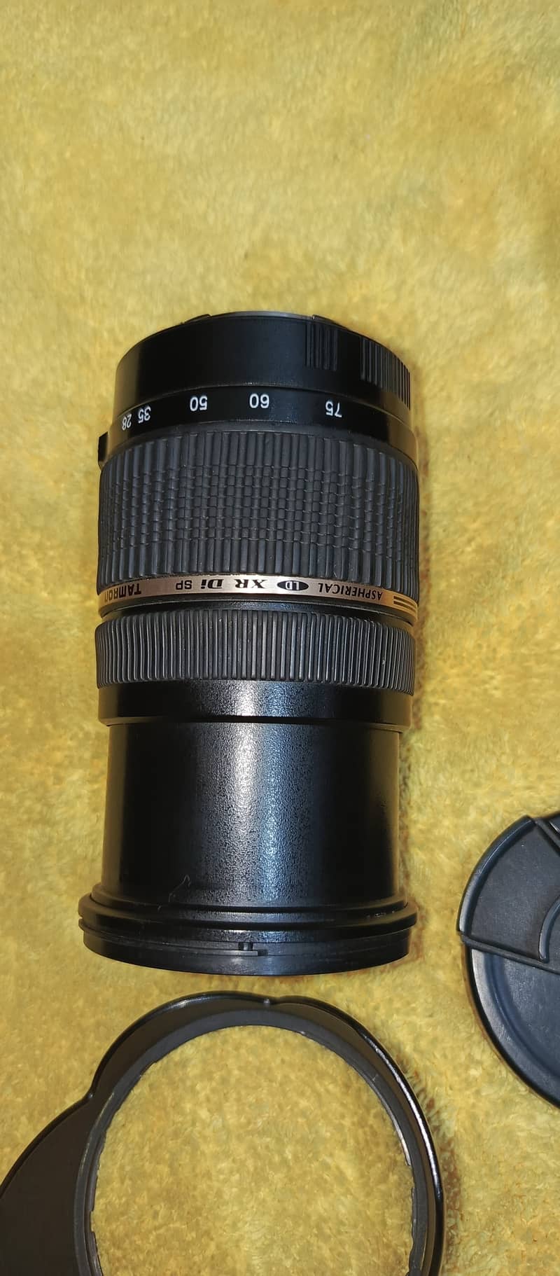 Tamron lenz for canon 28-75 10.10 condition for sale 1