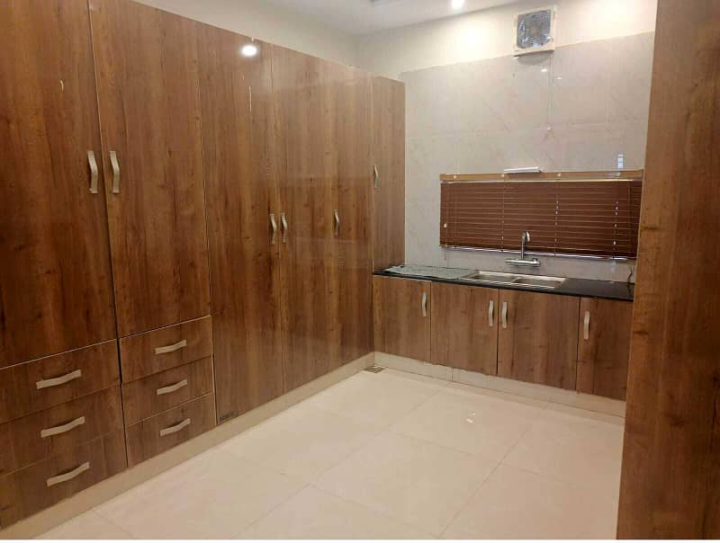 10 Marla Upper Portion For Rent In Jasmine Block Bahria Town Lahore 4