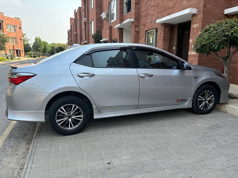 Toyota Corolla GLI 2018 10