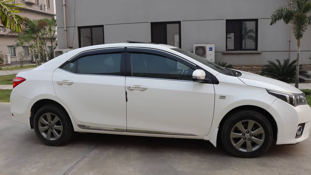 Toyota Corolla Altis 2016 CVTi Grande 4