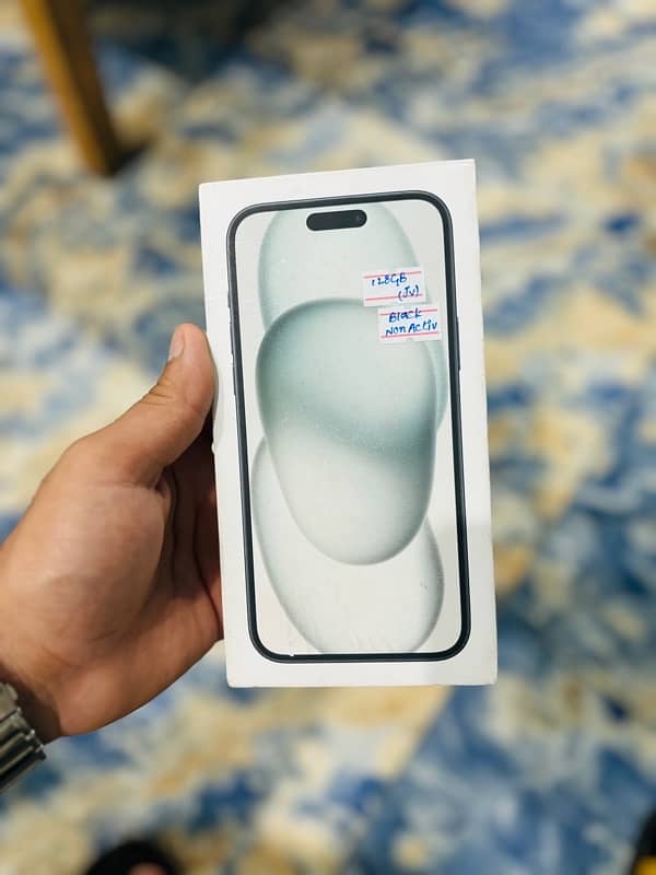 IPHONE 15 plus (URGENT SALE) 13