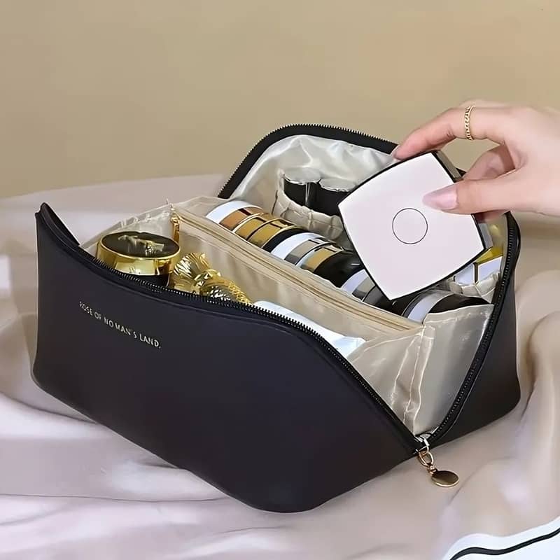 Woman Multifunctional port large capacity traveling makeup bag storage 1