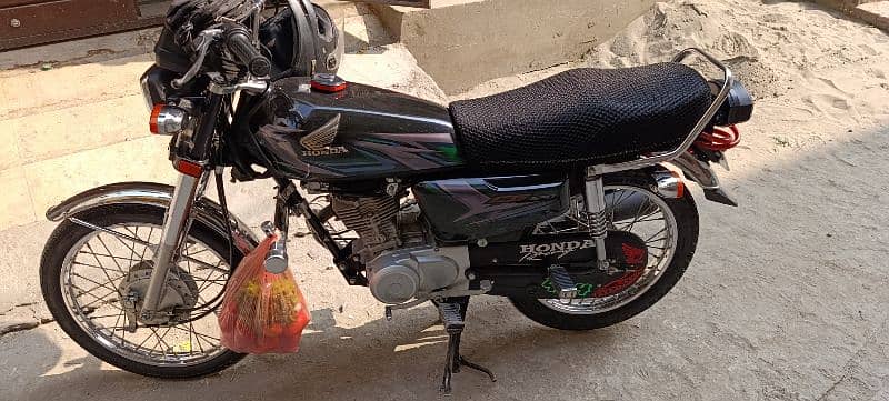 Honda CG125 black 11