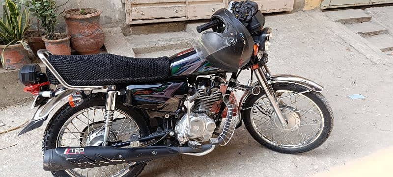 Honda CG125 black 13